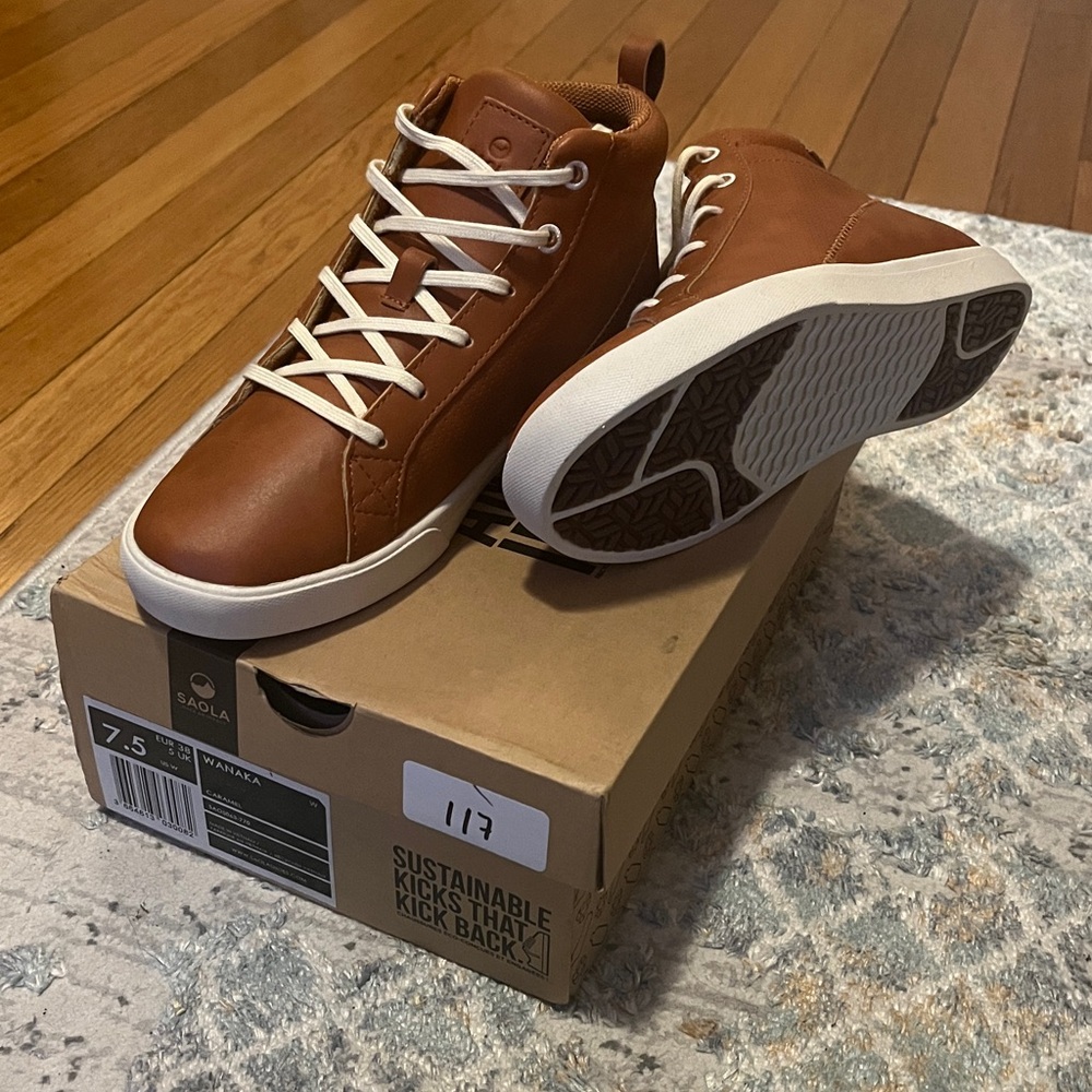 SAOLA Wanaka Vegan Boots Sneakers Size 7.5 - Picture 9 of 10